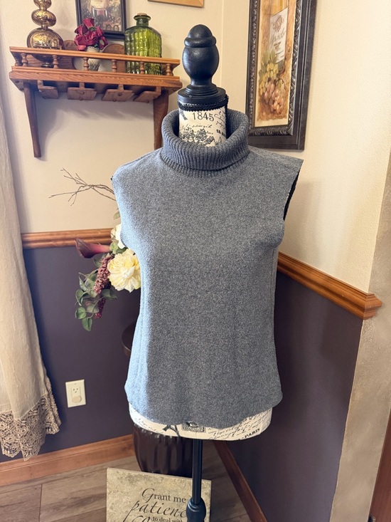 Zara Sweaters - Zara High Collar Sleeveless High Neck Sweater Top